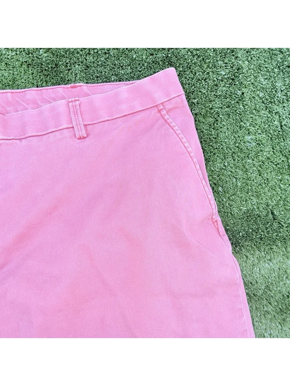 IZOD Saltwater Shorts Men’s 42 Lot of 2 Pink Coral Stretch Chino 9.5 10 Inseam